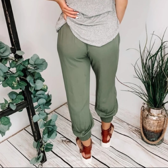 Mendocino Army Green Joggers - Picture 2 of 5